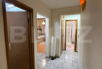 Apartament cu 4 camere decomandat în 9 Mai - 14