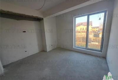 Casă cu 4 camere cu Canalizare în Central - 4