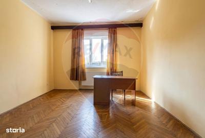 Casă cu 3 camere cu Teren 314 Mp în Central - 14