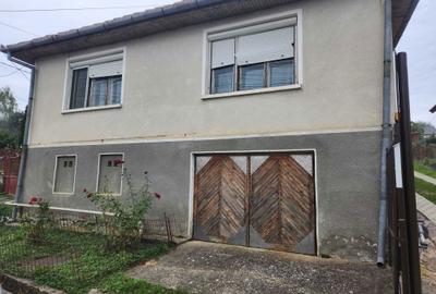 Casă cu 4 camere în Central - 4