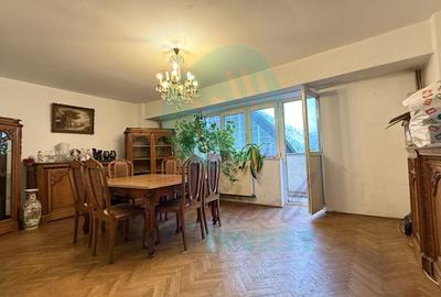 Apartament cu 4 camere decomandat în Iancului
