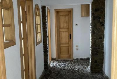 Apartament cu 2 camere decomandat în Central - 1