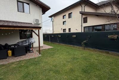 Casă cu 4 camere în Domnești