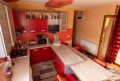 Casă cu 4 camere în Central - 8