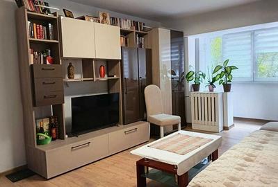 Apartament cu 2 camere semidecomandat în Lujerului