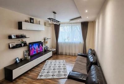 Apartament cu 3 camere decomandat, mobilat în Far - 1