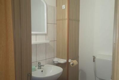 Apartament cu 3 camere decomandat, mobilat în Central - 9