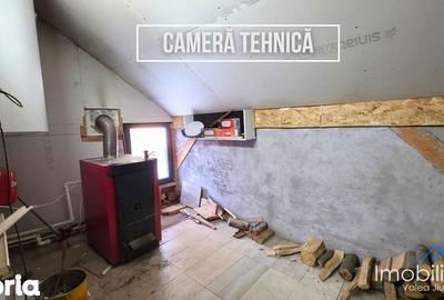 Casă cu 4 camere cu Teren 1106 Mp în Uric - 2