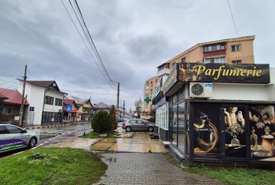 Spa?iu comercial, in Tg. Jiu, str. 1 Decembrie 1918 - 4