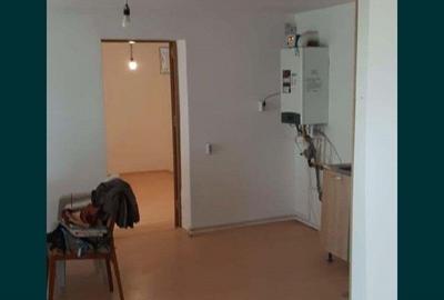 Casă cu 6 camere în Țânțăreni - 4