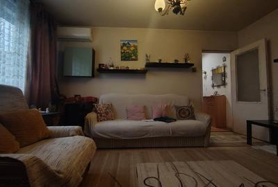 Apartament semidecomandat - 3