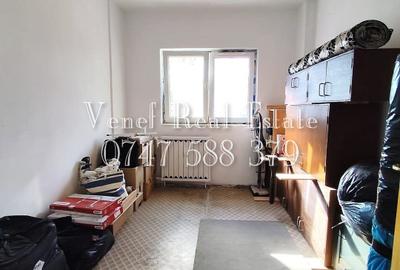 Apartament cu 3 camere semidecomandat în Tei - 4