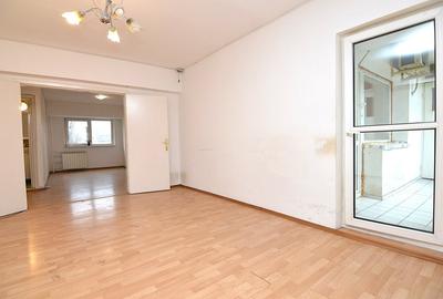 Apartament cu 4 camere decomandat în Victoriei - 7