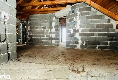 Casă cu 7 camere cu Teren 700 Mp în Central - 5