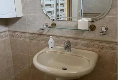 Spațiu comercial, de 322 mp, în Central - 3