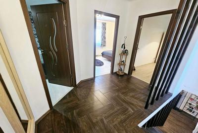 Casa Modernă, curte cu foișor-Mogoșoaia,  Șos. Bucuresti-Targoviste - 10
