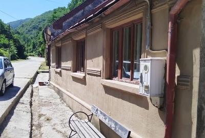 Vând  casă în Sasca montana - 3