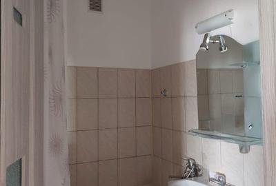 Apartament cu 3 camere semidecomandat în Central - 9