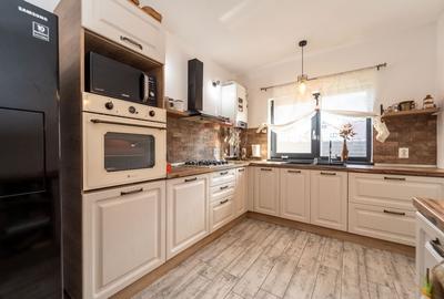 Comision 0%! | Proprietate cu terasa, semineu | 400 mp teren, Izvor! - 25