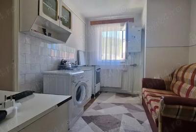 Vand apartament 2 camere decomandat Moinesti - 4