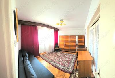 Apartament cu 3 camere semidecomandat în Sud - 1