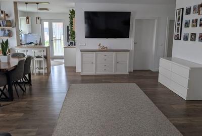 Casă cu 4 camere în Exterior Vest - 1