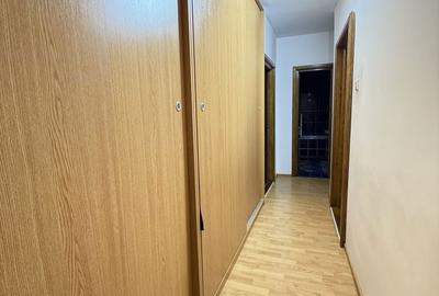 Apartament cu 4 camere decomandat în Central - 2