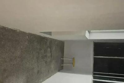 Apartament cu 2 camere semidecomandat în Berceni - 1