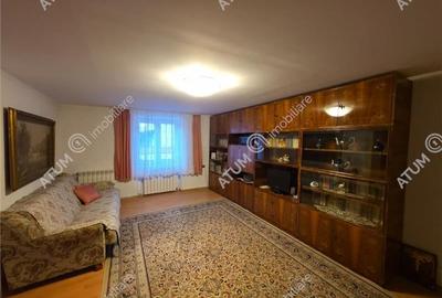 Casa spatioasa cu 3 camere si gradina de 200mp in centru istoric Sibiu Casa spatioasa cu 3 camere si gradina de 200mp in centru istoric Sibiu - 1