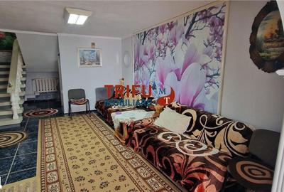 Casă cu 6 camere cu Teren 196 Mp în Central - 11
