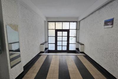 Garsonieră în P-ța Universității - 13