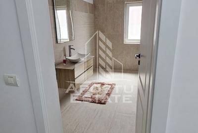 Casă cu 4 camere cu Teren 300 Mp în Central