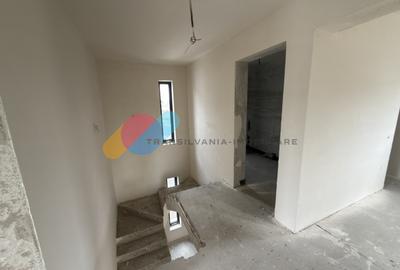 Casă individuală cu 4 camere cu Canalizare în Chinteni - 8