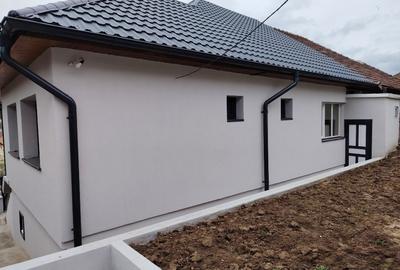 Casă individuală cu 5 camere cu Canalizare în Sud-Est - 14