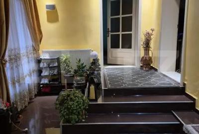 Casă cu 7 camere cu Teren 600 Mp în Chețani - 10