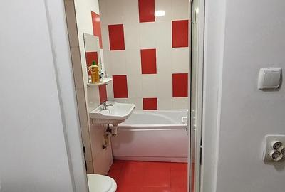 Garsonieră decomandată în Central - 2