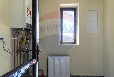 Spațiu comercial, de 261 mp, în Tractorul - 10