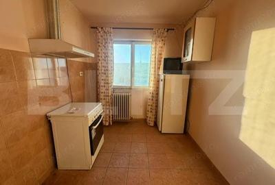 Apartament cu 3 camere Semidecomandat in Orastie. - 2