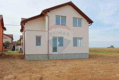Casa cu 5 camere si 482 mp teren, de vanzare in Paleu - 14