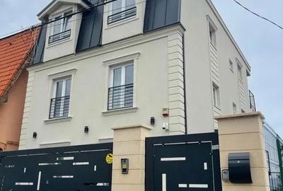 Casă cu 6 camere cu Teren 450 Mp în Andrei Mureșanu