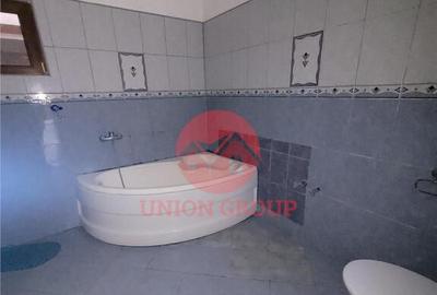 Spațiu comercial, de 467 mp, în Central - 1