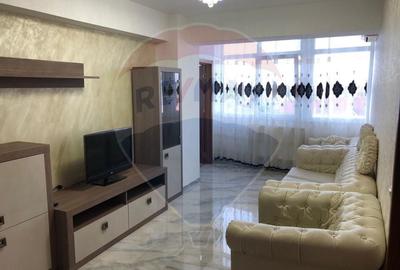 Apartament cu 3 camere de închiriat în zona Nufărul - 2