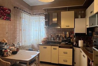 Casă cu 5 camere cu Canalizare în Bucureștii Noi - 9