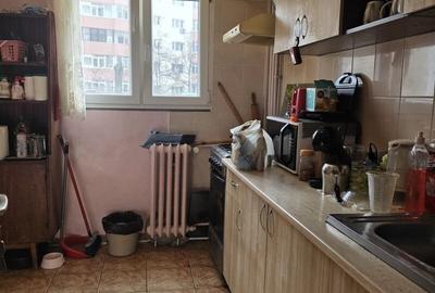 Apartament cu 3 camere decomandat în Dristor - 10