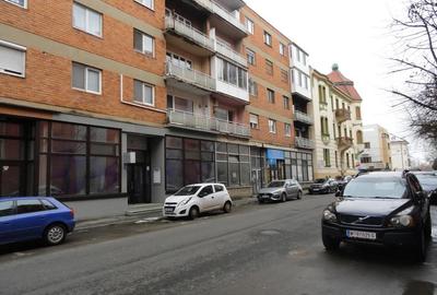 Spațiu comercial, de 68 mp, în Central - 2