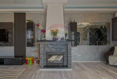 Casa / Vila Saseasca cu 6 camere de vanzare in Vulcan, Brasov - 4