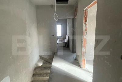 Casă cu 4 camere cu Teren 250 Mp în Central