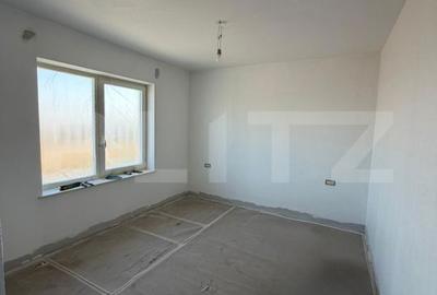 Casă cu 4 camere cu Teren 290 Mp în Ipotești - 3