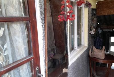 Casă cu 3 camere în Pucioasa - 4