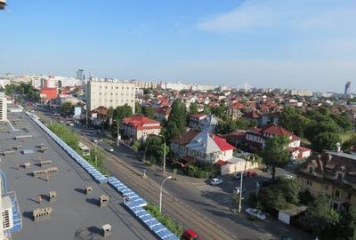 3 cam Piață Domenii/1 mai - 8